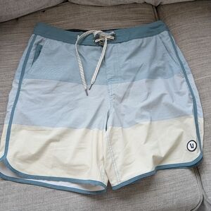 Vuori mens cruise board shorts